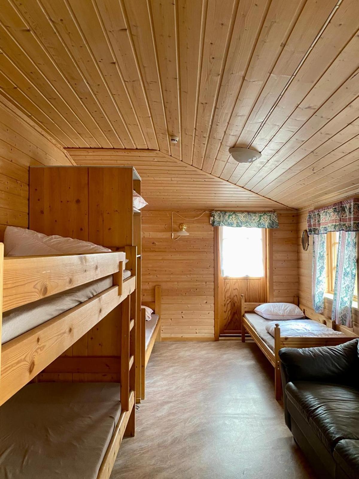 Trollstigen Camping And Gjestegard Åndalsnes Room photo