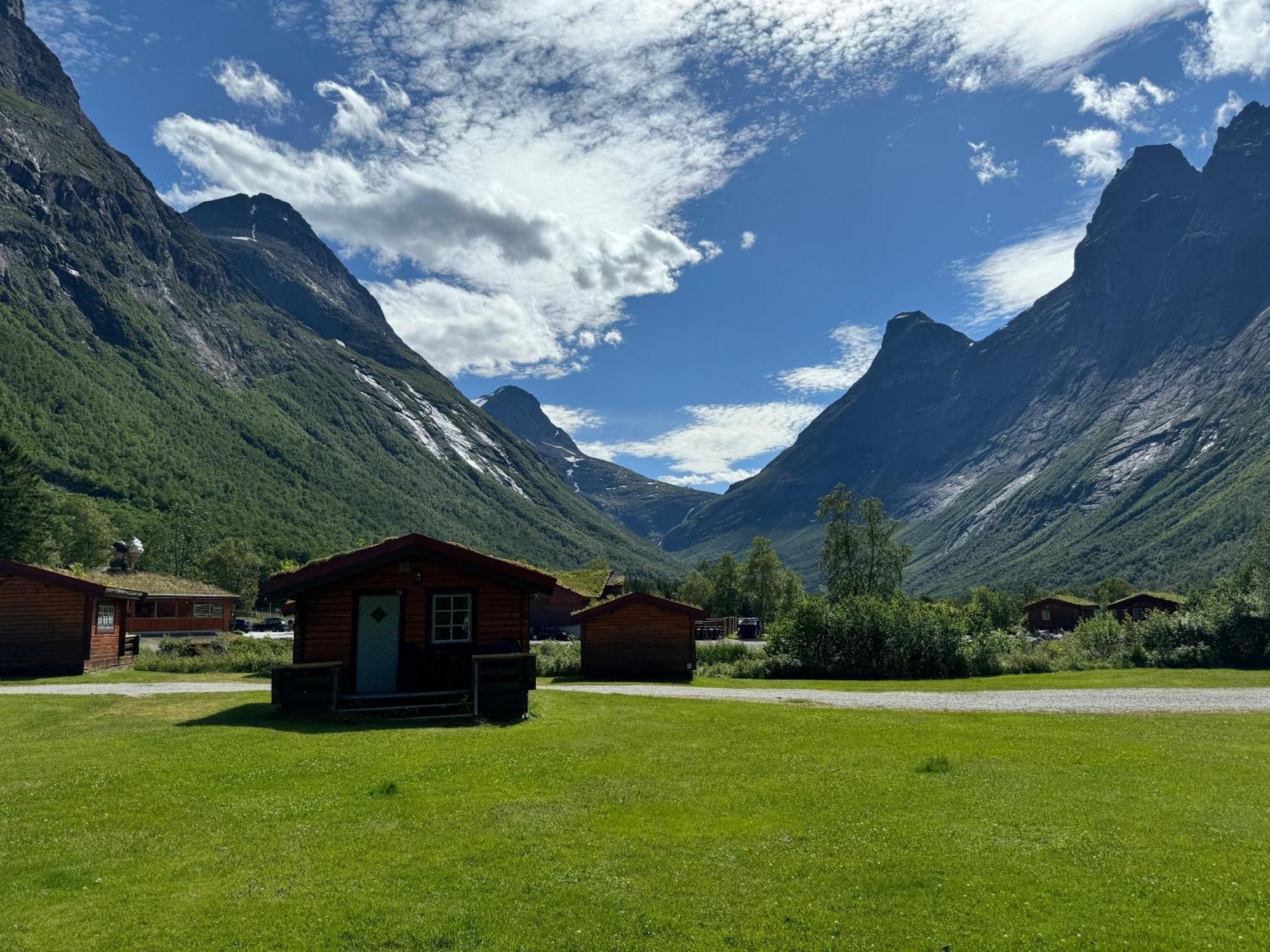 Trollstigen Camping And Gjestegard Åndalsnes Exterior photo