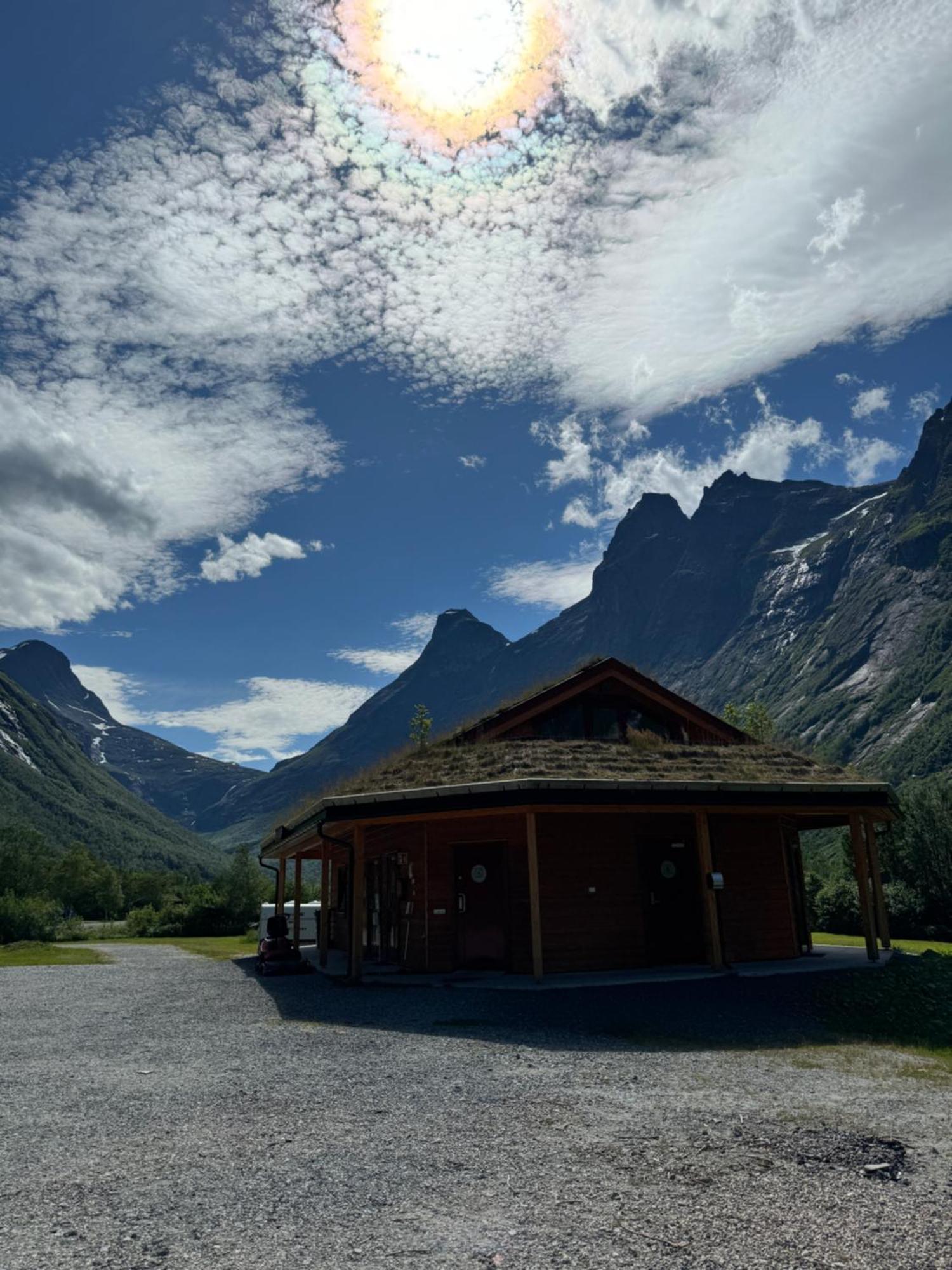 Trollstigen Camping And Gjestegard Åndalsnes Exterior photo