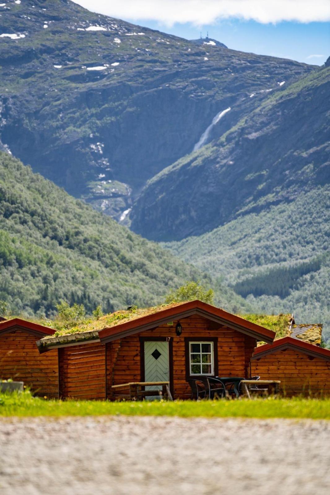 Trollstigen Camping And Gjestegard Åndalsnes Exterior photo